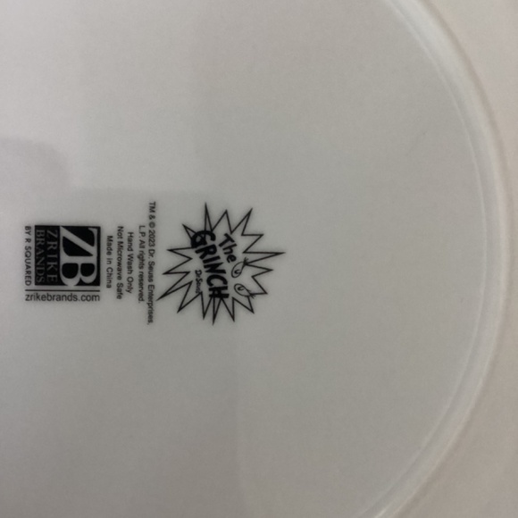 NEW How Grinch Stole Christmas dinner plates pack of 4 - Picture 8 of 9